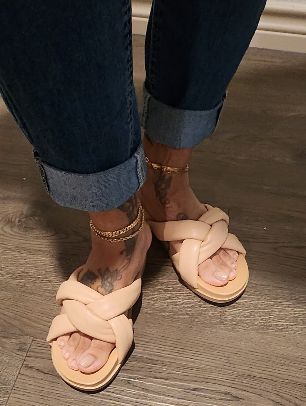 Universal Threads Sandals